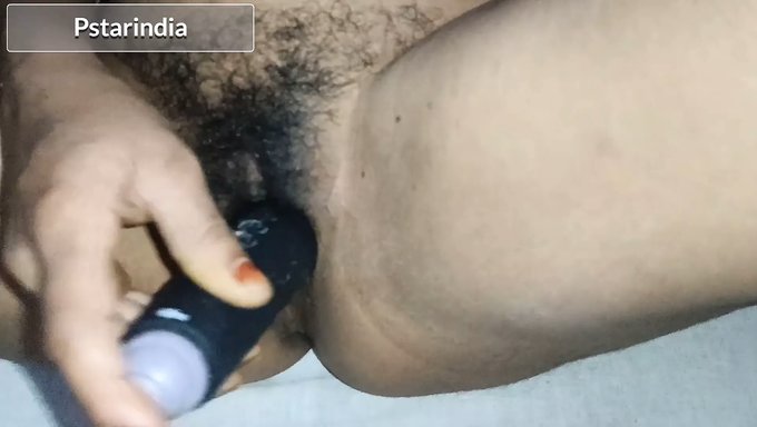 Hot Indian Bhabhi Masturbates And Cums Hard