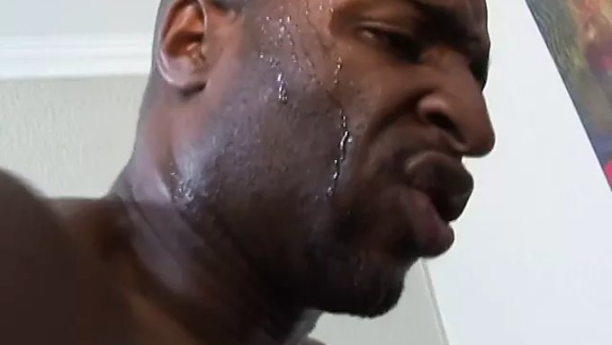 Black Teen Gets Her Pussy Licked For The First Time