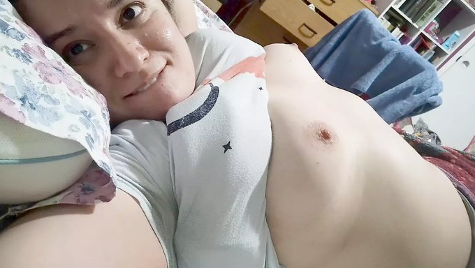 Finger Fucking And Masturbation In A Sensual Lesbian Scene