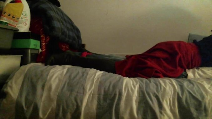 Mistress In High Heels And Leather Boots Masturbates On Bed