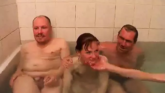 Stunning Babe Gets Fucked In The Bathtub